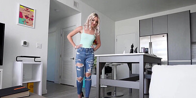 Stepdaughter Use Her Tight Pussy To Exchange The Car Keys - Britt Blair