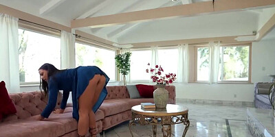 Cassie Del Isla Sucks and Rides Lucky Chap’s Cock in POV