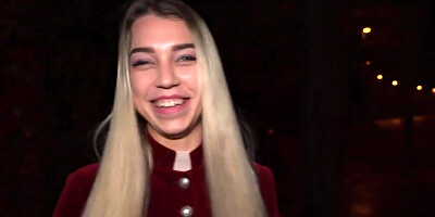 Dude fucks gal's throat and twat for cash in the garage