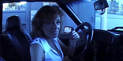 Public sex with mature stepmom ends up with a cumshot