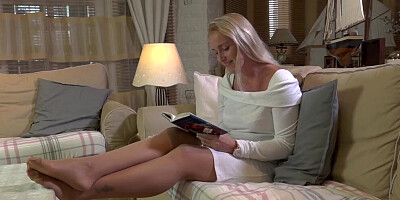 Blonde cougar teases in pantyhose and plays with her wet cunt