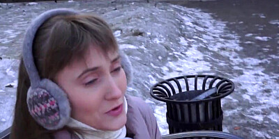 Amateur Czech doll is wrapping her cunt around horny dude's pecker