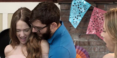Geekish guy is pumping the moist pussies of two hippie chicks in a threesome