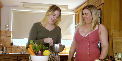 Carrot fuck featuring two tubby bitches that wanna cum