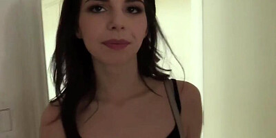 Amateur brunette demonstrates her oral and anal sex skills on a casting