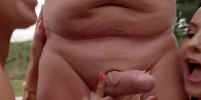 MARISKAX Mariska and Valentina fuck their stepfather