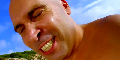 Splendid blonde Angell Summers is fucking with a stranger on the beach