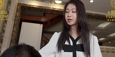 Sexy step-daughter with small boobs and big butts have a hardcore sex