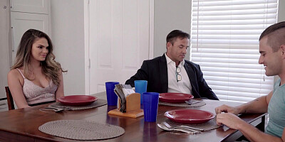 Teen minx seduced her daddy's business friend into a lustful fucking