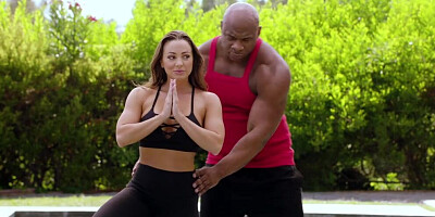 Abigail Mac sucks a humongous black pecker and gets fucked