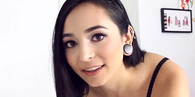 Family Strokes - Sexy Teen Slut Gives The Best Blowjob To Her Old Man For The Father's Day
