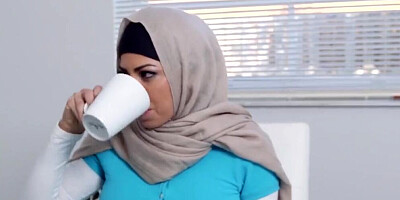 MIA KHALIFA - the Video that took MK's Career to A new Level