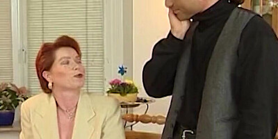 Meiner Freundin Ihre Mutter 63J gebumst und sie schaut zu