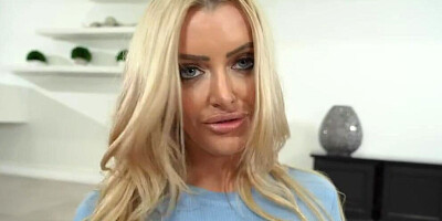 Full-bosomed blonde Linzee Ryder is playing with a massive dildo