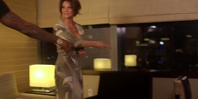 Sexy Southern Cougar Deauxma Big Black Cock Banged In Hotel!