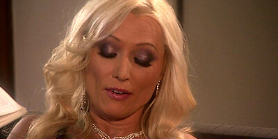 Wife Likes Sex - Diana Doll