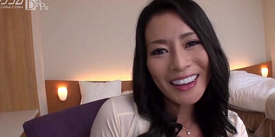 Lovely Rei Kitajima are getting her puss teased in this homemade video