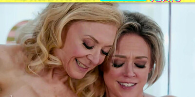 MOMMY'S GIRL - Gorgeous Stepgranny Nina Hartley & Stepmom Dee Williams Taught Me How To Eat Pussies
