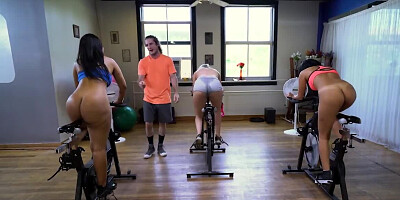 Latina wench with perfect huge ass gets fucked at a spin class