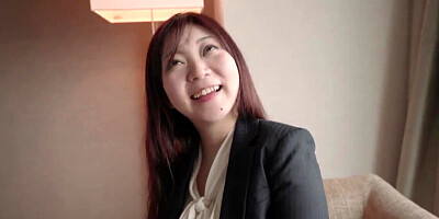 Kinky girl from the office is ready to let him gape her