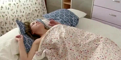 BRO SUPRISE STEP SISTER WITH BIG DICK and seduce her to Fuck