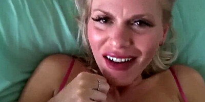 A newly divorced mom is having a very difficult time