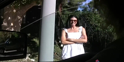 Amateur MILF Pickup