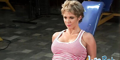 Watch hypnotic Leila's xxx