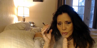 CUSTOM SMOKING video - jerking young cock with fingernail fetish