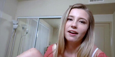 Stepdaughter carolina makes her own short-shorts! pov