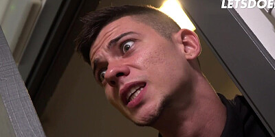 Kinky Stepsis Amy Amor Is In For Some Deep Pussy Drilling With Roommate - HORNY HOSTEL