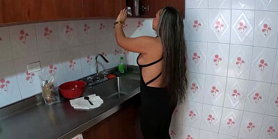 I discover my c0usin changing her clothes and I can't help but go in and touch her