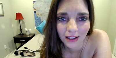 Solo video of the smoking-hot porn actress with big breasts