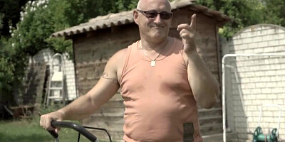 Old guy gets lucky to screw this tiny blonde's puss
