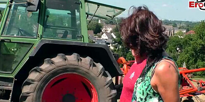 German skinny mature milf fuck outdoor with a farmer