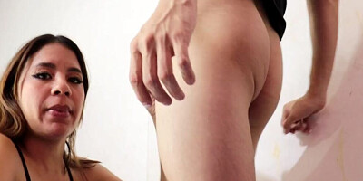 MY STEPBROTHER SPENDS ALL HIS TIME ON HIS CELL PHONE AND DOESN'T PAY ATTENTION TO ME, I'LL PUT MY BUTTOCKS ON HIS LEGS T