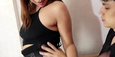 MY STEPBROTHER SPENDS ALL HIS TIME ON HIS CELL PHONE AND DOESN'T PAY ATTENTION TO ME, I'LL PUT MY BUTTOCKS ON HIS LEGS