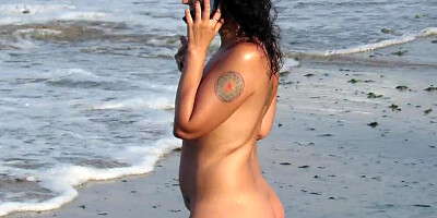 SPY BEACH - Mature Nude Beach Voyeur Milf Amateur Close Up Pussy