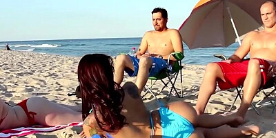 Daughter Swap - Horny Teens Seduces Each Others Dad By Getting Topless While Sunbathing