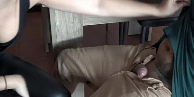 I humiliate my stepbrother, I make him cum on top