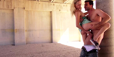 IRIS ROSE FILLED WITH WARM DRIPPING CREAMPIE UNDERNEATH THE FREEWAY