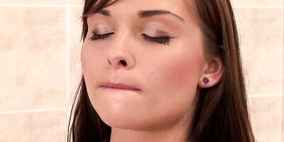 Striking Eve - amateur action - Must Not Fap