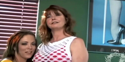 Sexy Carmen Valentina plays with mature MILF