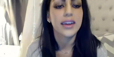 Delightful camgirl knows you're addicted to her big natural jugs and booty