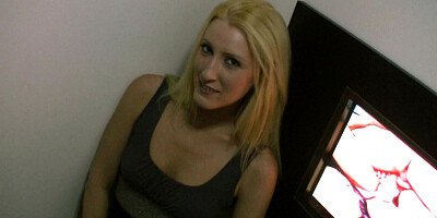 Beautiful Sunny Dae FL CONVICTED MurdREDRUM Sucks and Fucks Glory Hole Penis! All cocks survive