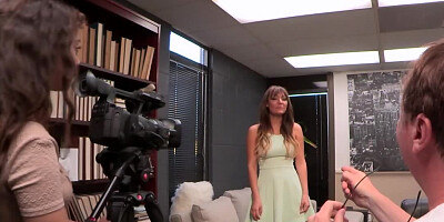 Brunette babe with nice boobies enjoying a thick pecker