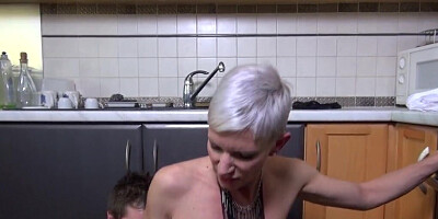Short-haired French MILF analyzed in the kitchen