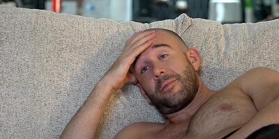 Alex Coal, Anna Claire Clouds & Abella Anderson share hard wood