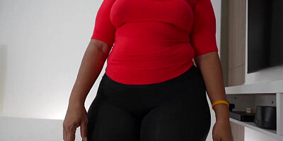 Latina Shaking That Monster Ass