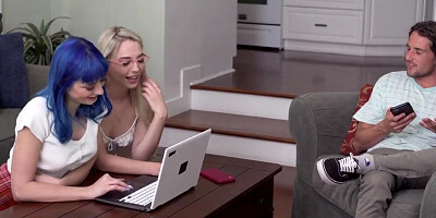 Step Sis oh my God, are you Guys Fucking right Now! S16:E1